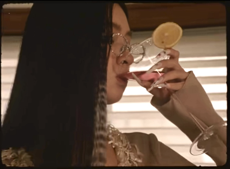 The World Is Your Oyster - YVMIN