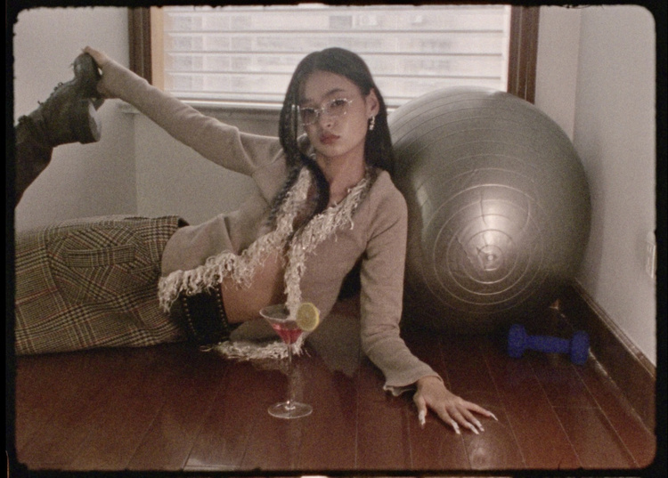 The World Is Your Oyster - YVMIN